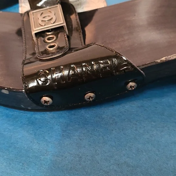 Chanel 2004 Collection Slides - Picture 5 of 14